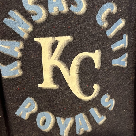 MLB Kansas City Royals Tshirt Large. NWT - Picture 3 of 6